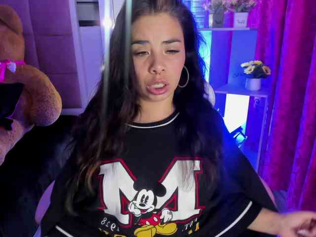 LianyTaylor webcam