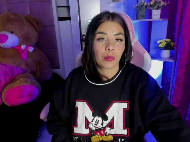 LianyTaylor webcam