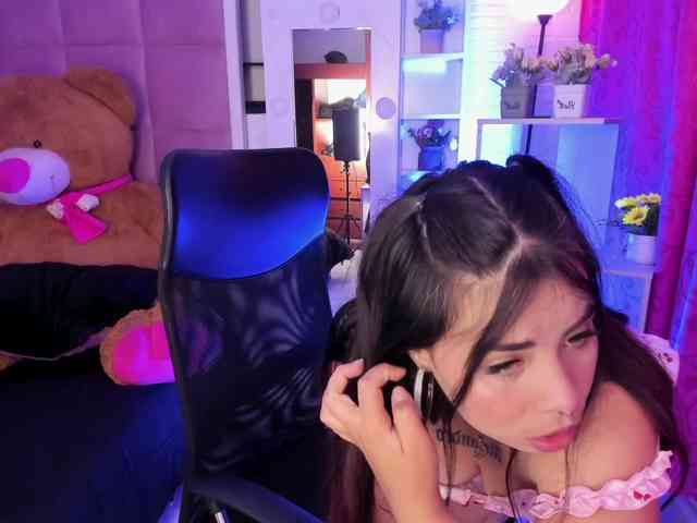 LianyTaylor