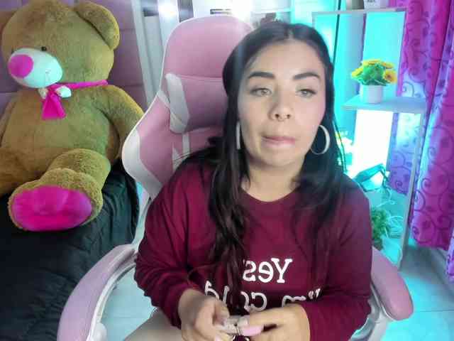 LianyTaylor webcam