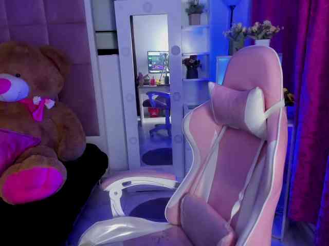 LianyTaylor webcam