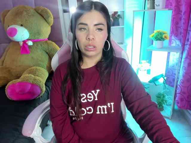 LianyTaylor webcam