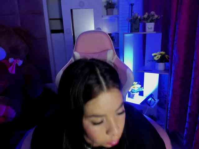LianyTaylor webcam