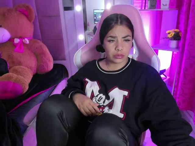 LianyTaylor webcam