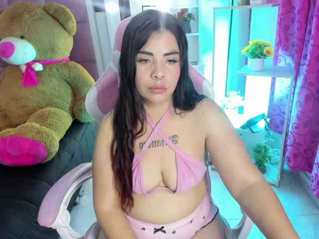 LianyTaylor webcam