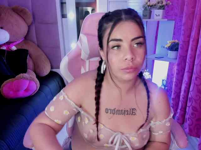LianyTaylor webcam