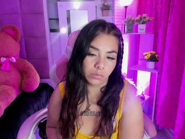 LianyTaylor webcam