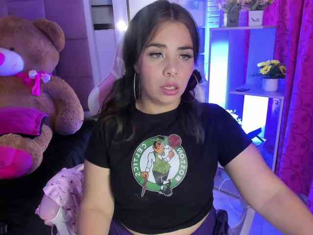 LianyTaylor webcam