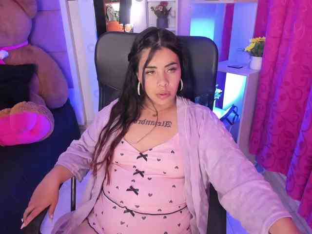 LianyTaylor webcam