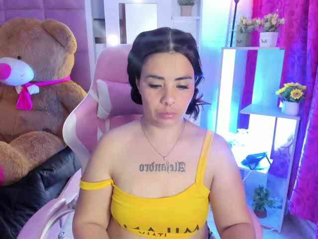 LianyTaylor webcam