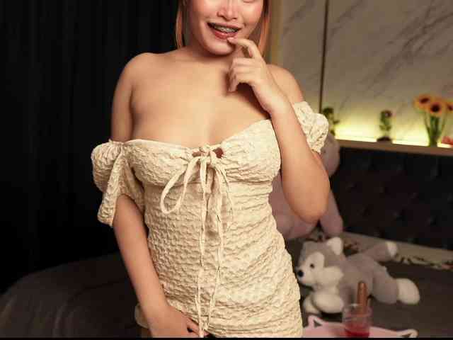 Model: ThaiTwix