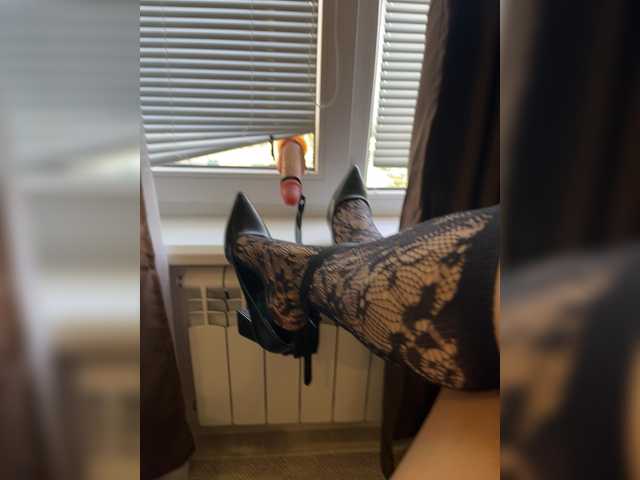 Queen-love live cam on BongaCams