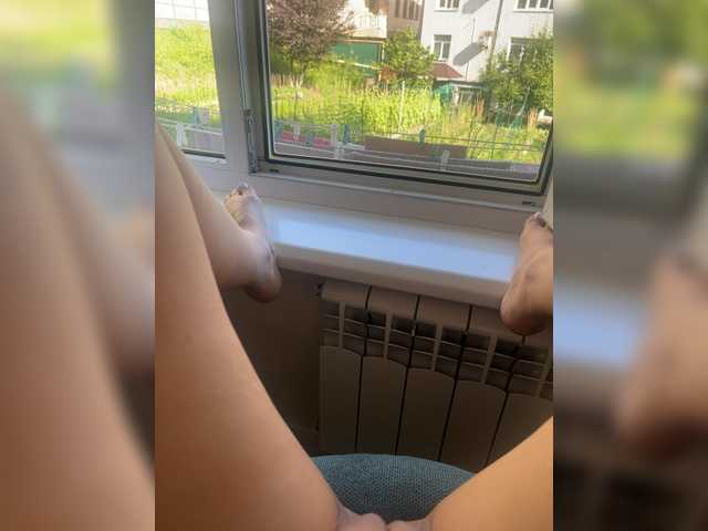 Queen-love live webcam show