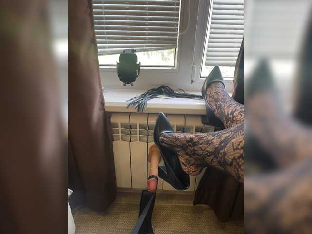 Queen-love live cam on BongaCams