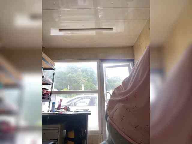 Queen-love webcam