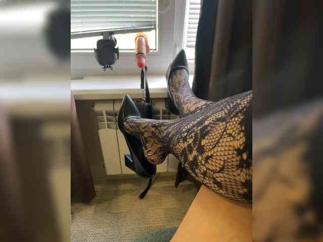 Queen-love Live Webcam on BongaCams