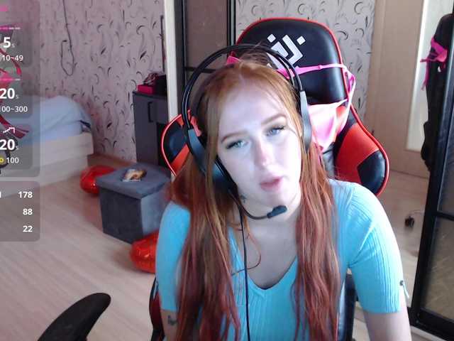 Lisichka4's BongaCams show and profile