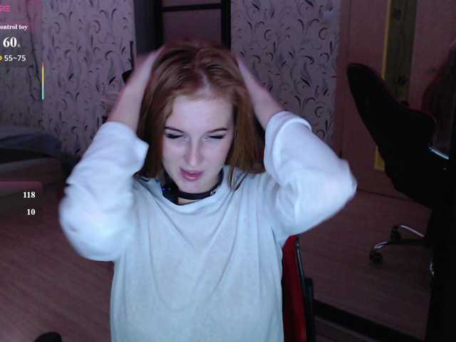 Lisichka4 live cam on BongaCams