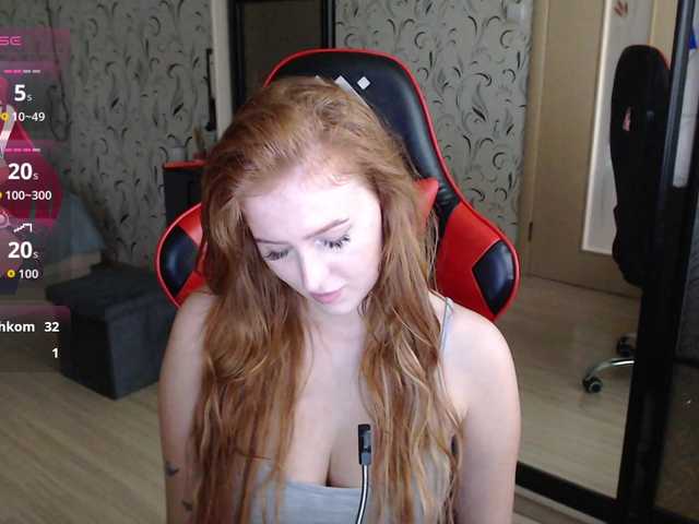 Lisichka4 live cam on BongaCams