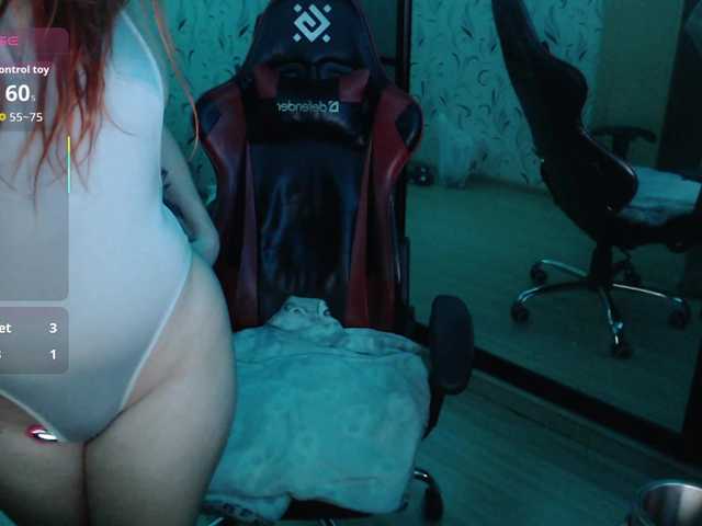 Lisichka4 live cam on BongaCams
