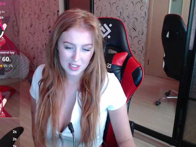 Lisichka4 live cam on BongaCams