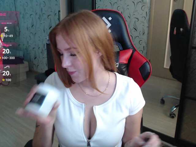 Lisichka4 live cam on BongaCams