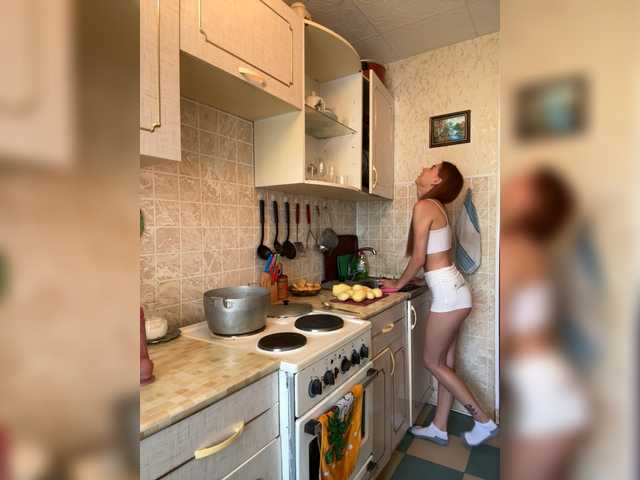 Kiki-77 live webcam show