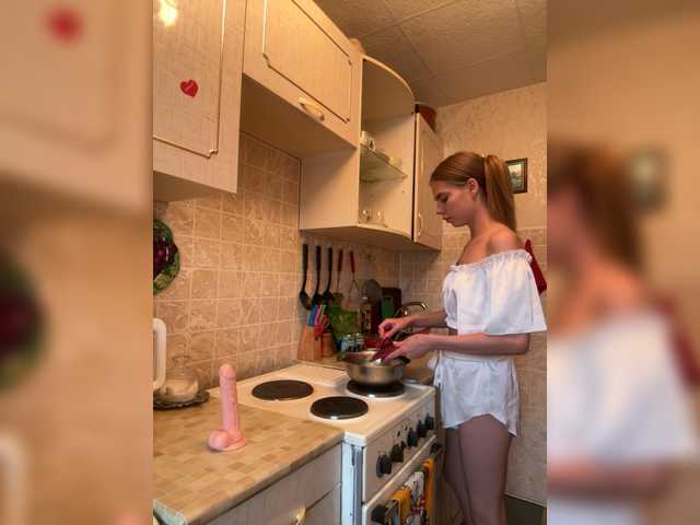 Kiki-77 live cam on BongaCams
