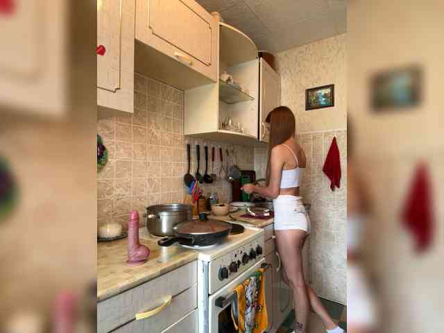 Kiki-77 webcam
