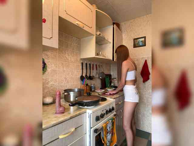 Kiki-77 webcam