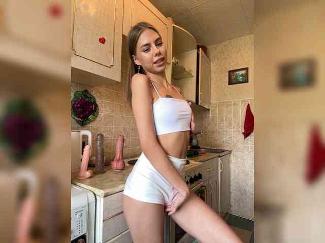 Kiki-77 Sex Cam Show