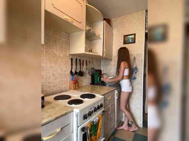 Kiki-77 Sex Cam Show