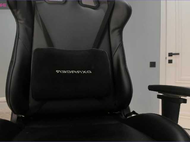 mikkylovely's BongaCams show and profile