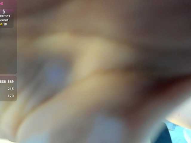mikkylovely live cam on BongaCams