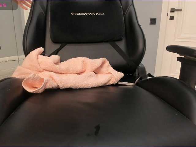 mikkylovely's BongaCams show and profile