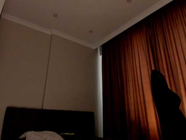 mikkylovely live cam on BongaCams