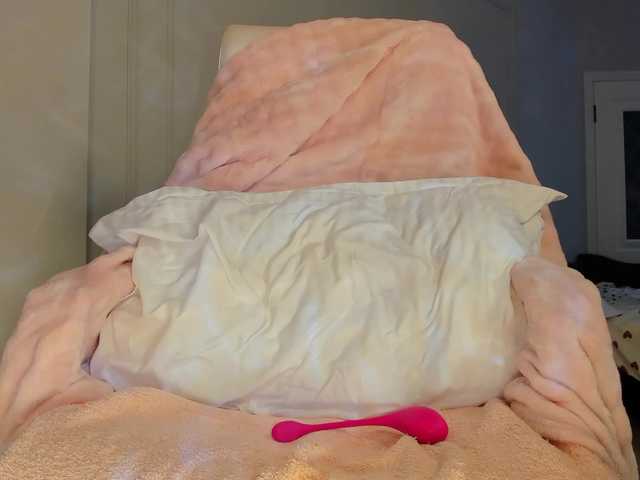 mikkylovely live cam on BongaCams
