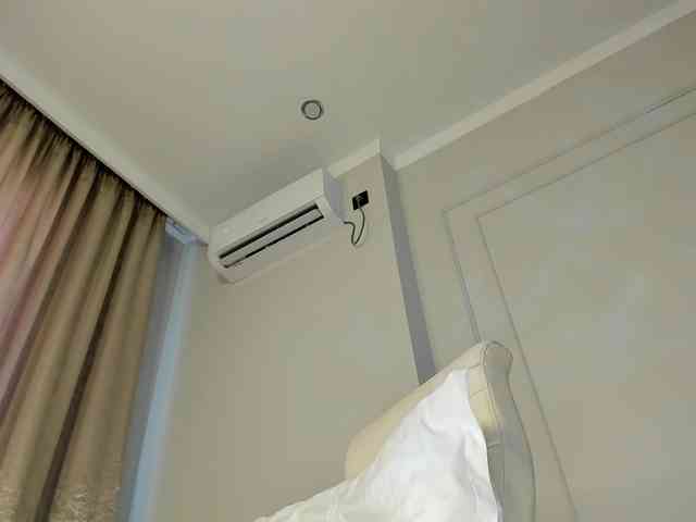 mikkylovely webcam