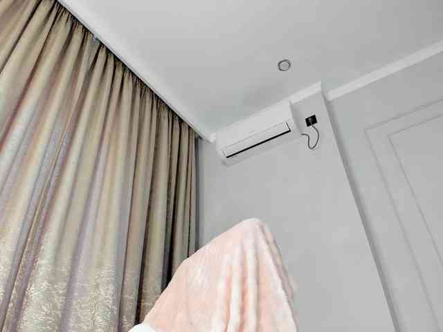 mikkylovely webcam