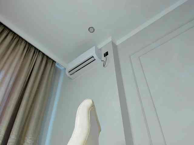 mikkylovely webcam