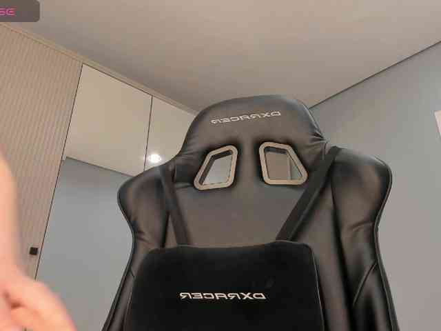 mikkylovely webcam