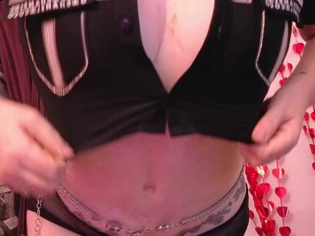 marladaze live cam on BongaCams