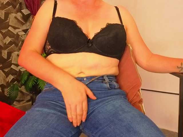 marladaze's BongaCams show and profile