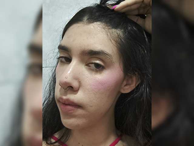 MaddyMendozax live cam on BongaCams