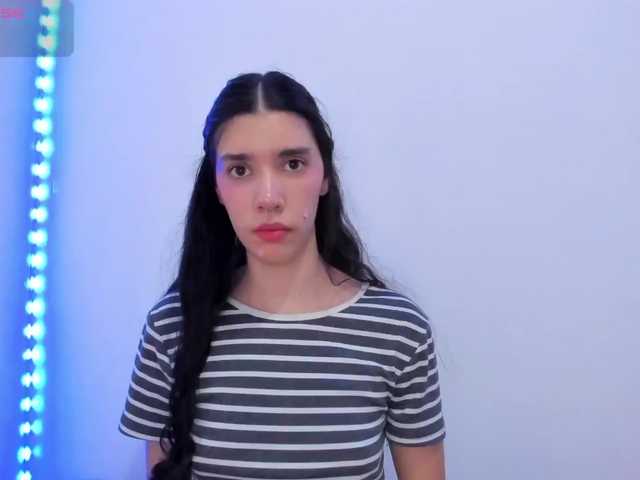 MaddyMendozax live cam on BongaCams