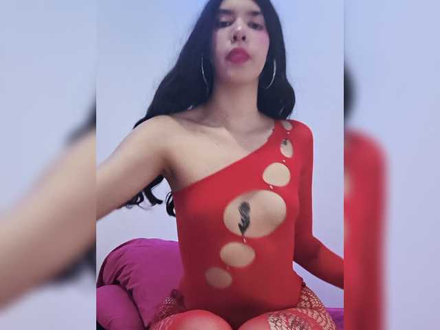 MaddyMendozax live cam on BongaCams