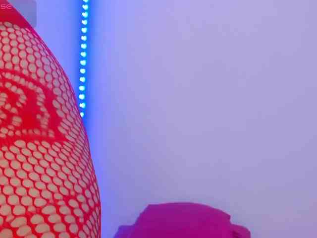 Модель: MaddyMendozax