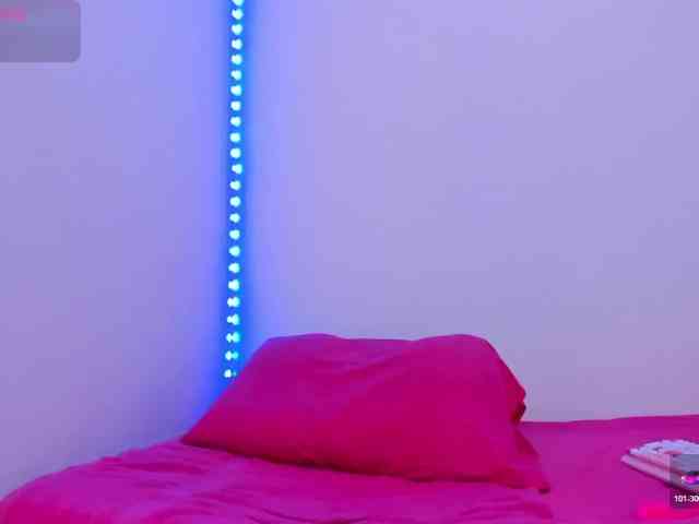 MaddyMendozax webcam