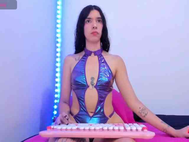 Model: MaddyMendozax
