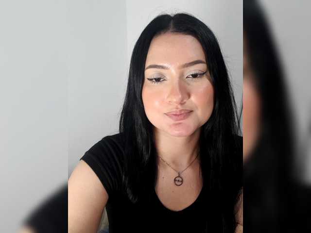 liahsuenos live cam on BongaCams